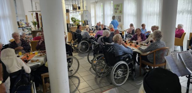 Kartoffelfest im Altenheim Breyll